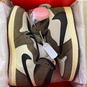 Air Jordan 1 High OG Travis Scott